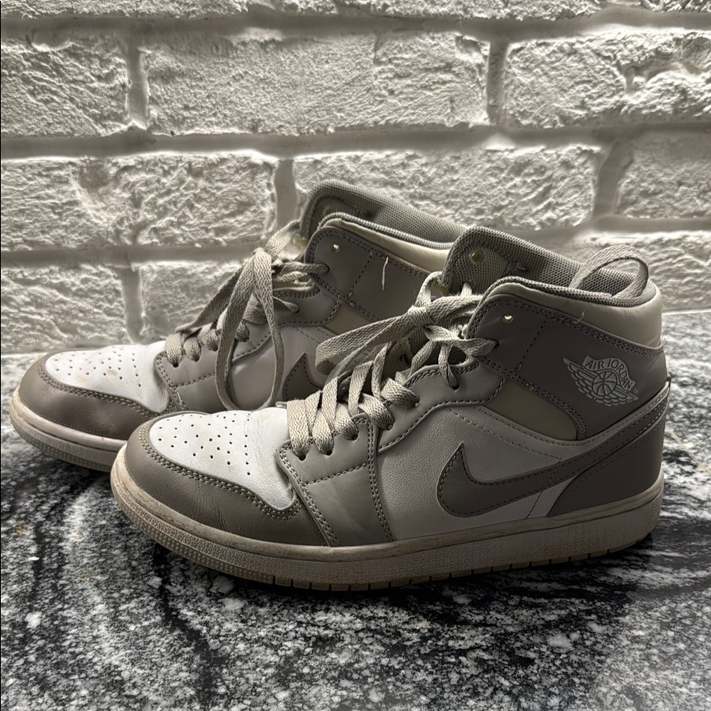 Nike Air Jordan 1 Mid
